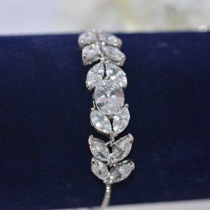 Silver Bracelet - Leaf In